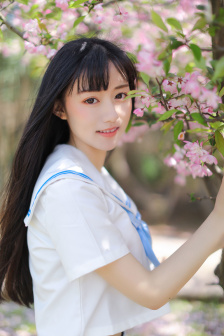 六小龄童死了吗